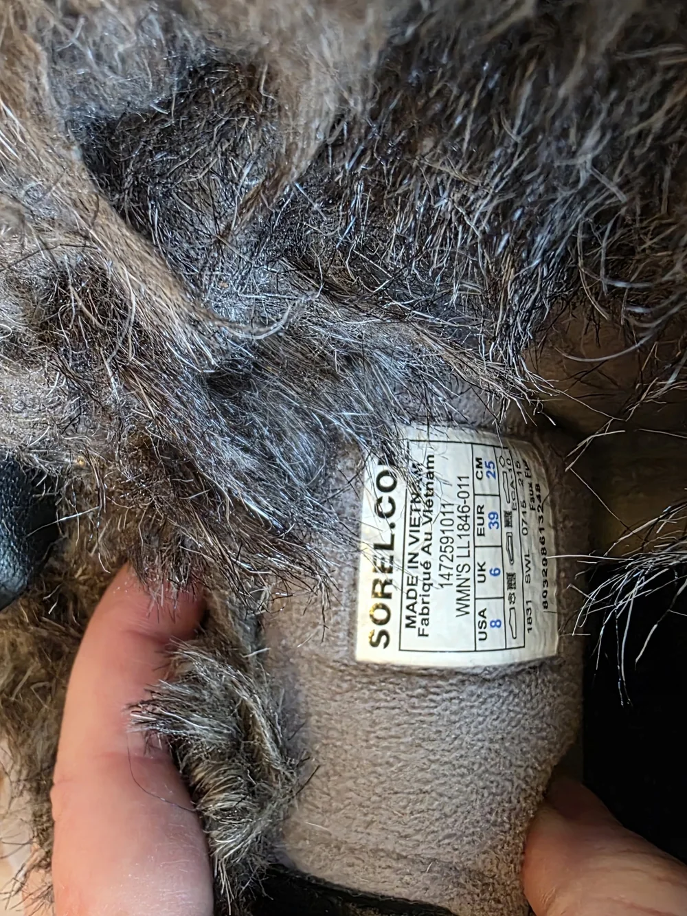 Sorel Tofino Size 8 Black Winter Boots with Fur Cuff